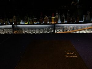 フォーポイントバイシェラトン函館の夜景バーエステラードです。