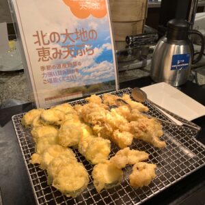 フォーポイントバイシェラトン函館の朝食は旬の野菜がたっぷりです。