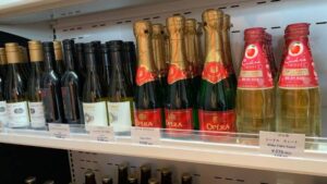 フォーポイントバイシェラトン中部国際空港の売店です。