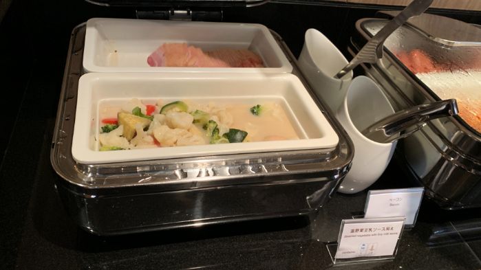 シェラトン都東京ホテルのクラブラウンジの朝食メニューです。