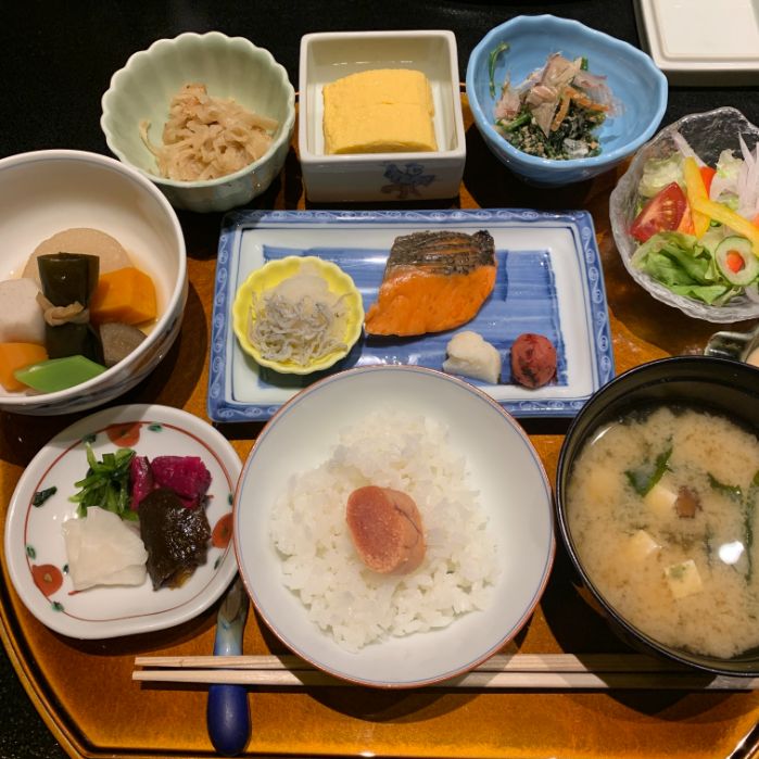シェラトン都ホテル大阪の日本料理うえまちです。