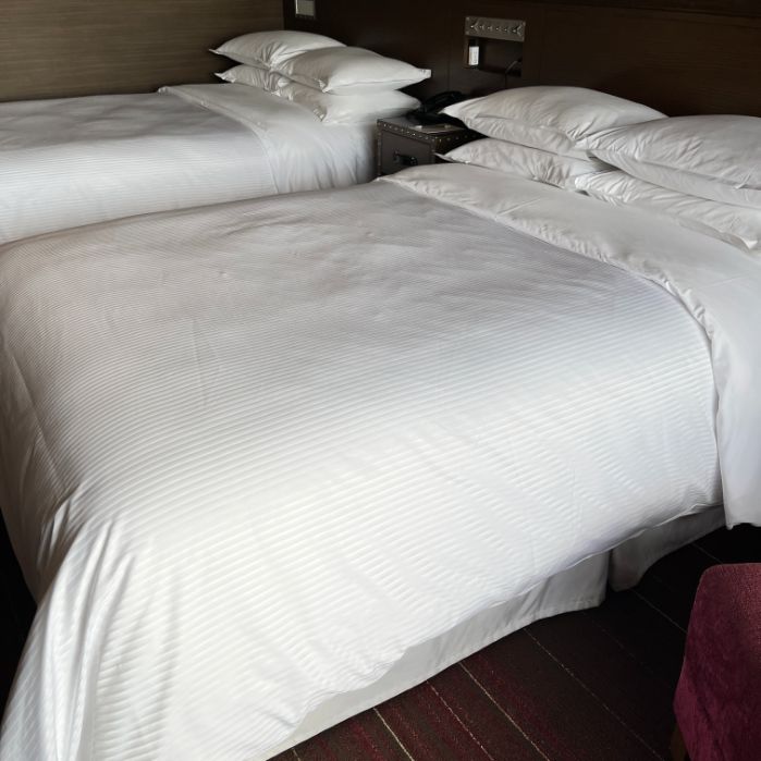 シェラトングランデ東京ベイホテルのシェラトンクラブベッドというお部屋です。