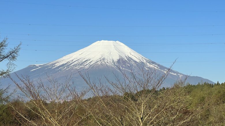 富士マリオット客室から見える富士山