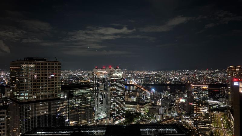 大阪ステーションホテル客室からの夜景