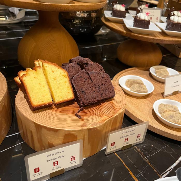 リッツカールトン福岡｜ディナー前のオードブルとカクテルドリンク