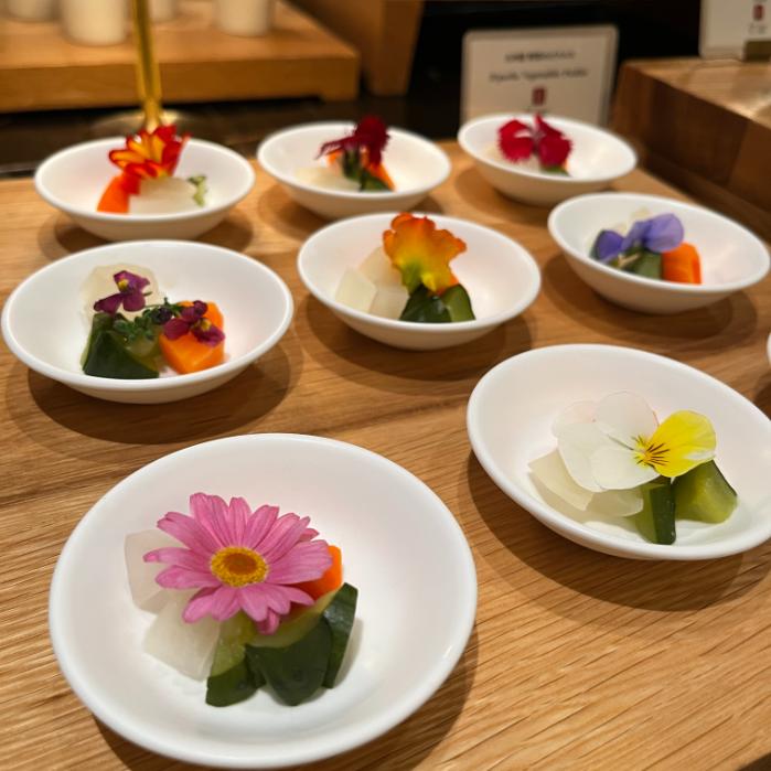 リッツカールトン福岡｜ディナー前のオードブルとカクテルドリンク