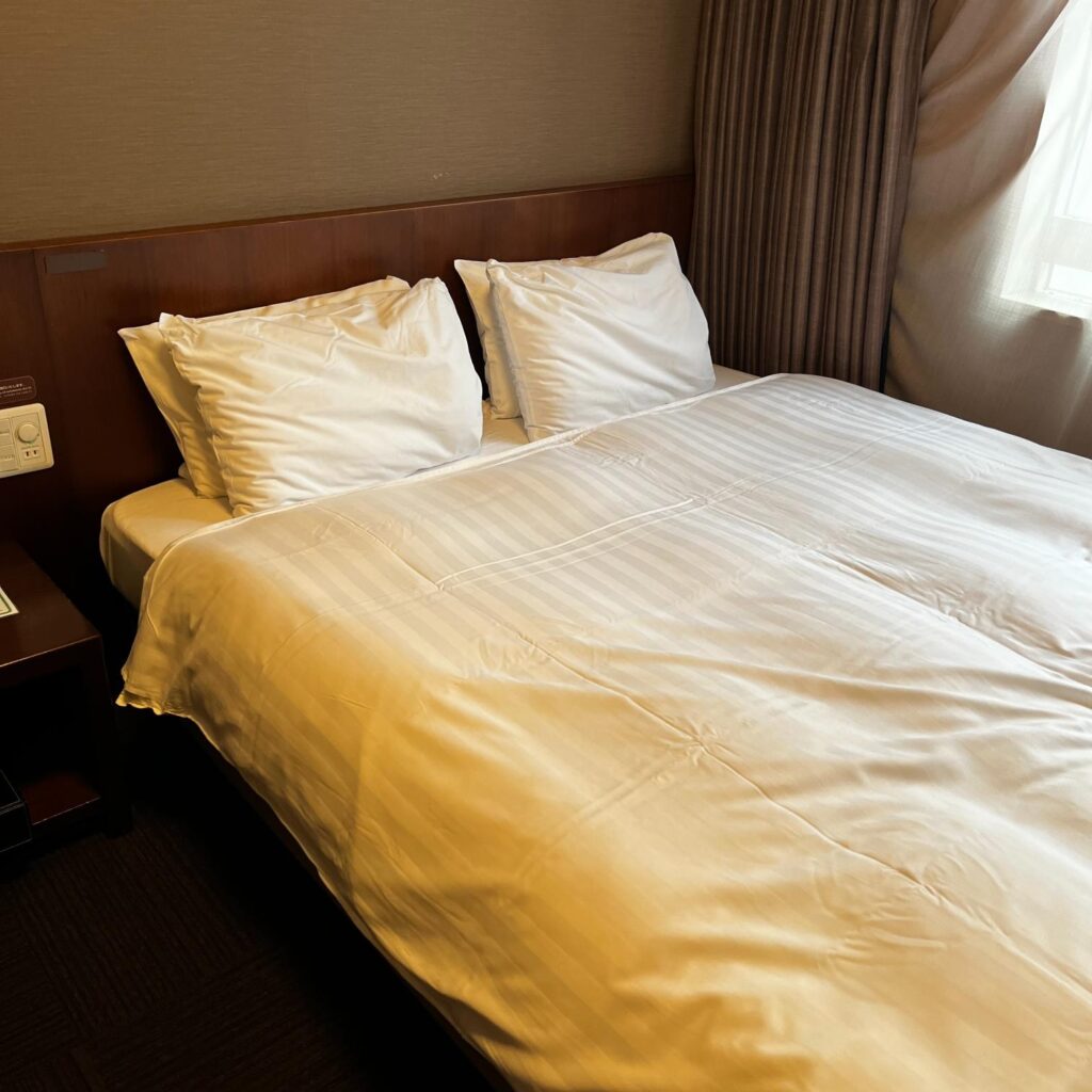 天然温泉 六花の湯 ドーミーイン熊本｜客室